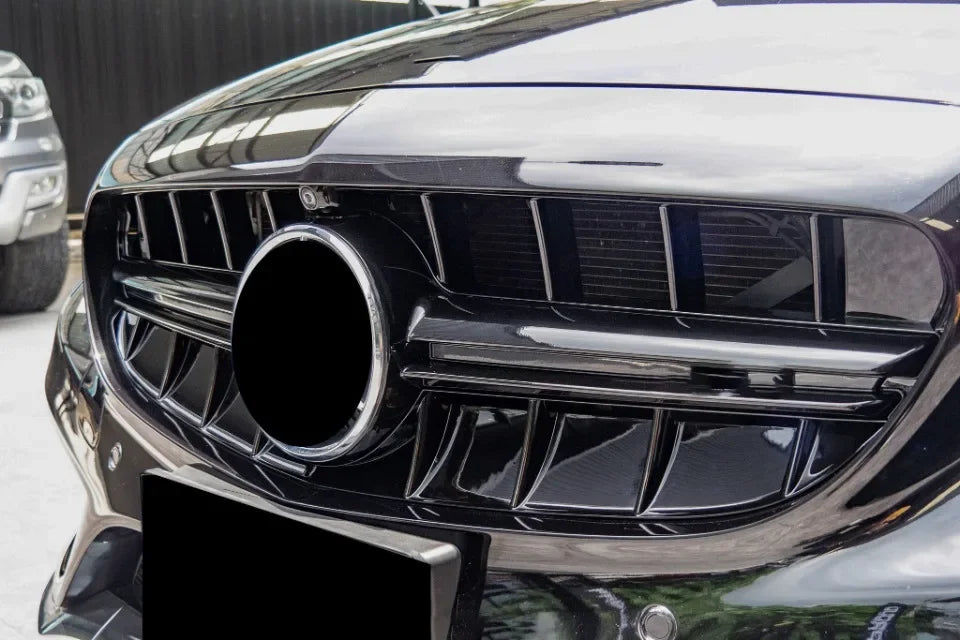 XVIP GTR Style Front Racing Grille For Mercedes Benz C-Class W205 2015-2018 C180 C200 C300 Chrome Diamonds Style Bumper Grilles