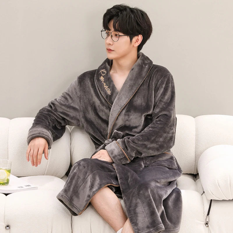 Thiened Long Coral Fce Pajamas Women's Spwear Winter Home Clothes Couple Batobes Men's plus Size Flannel Gown