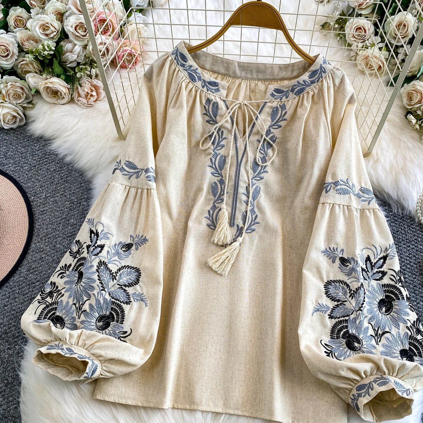 Bohemian Vacation Style Women's Shirt round Neck Lantern Sleeve Embroidery Heavy Work Autumn Design Sense Knot Design Top