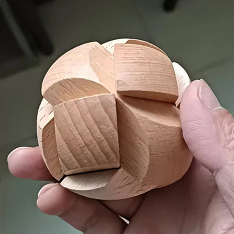 Magic Puzzle Ball Luban Brain Teasers Wooden Soccer Football Unlock Interlocking IQ Logic Challenge Educational Toys Kids Teens