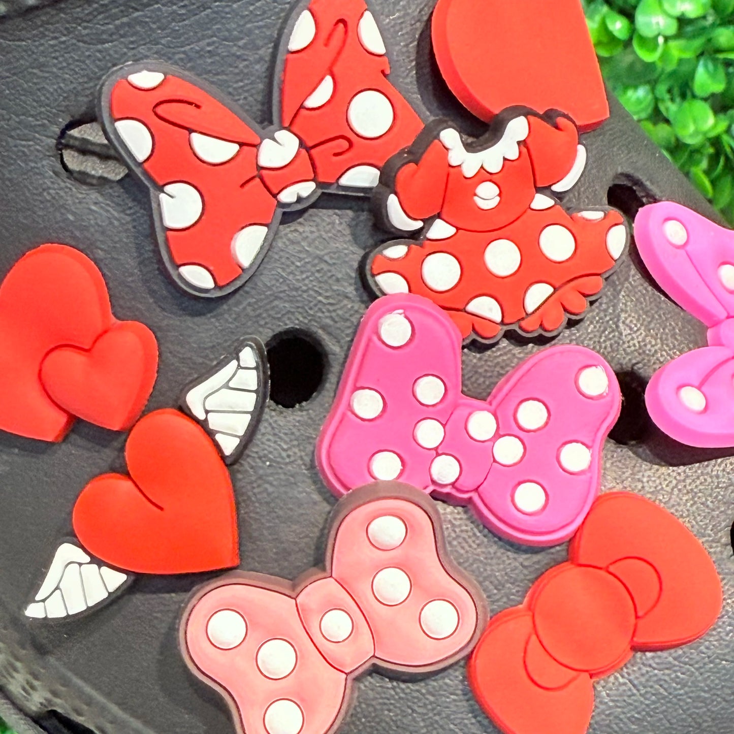 9-100PCS Cartoon Red Dress Bow Heart PVC Sandals Garden Shoe Charms Decorations DIY Bracelets Slipper Accessories Party Gift