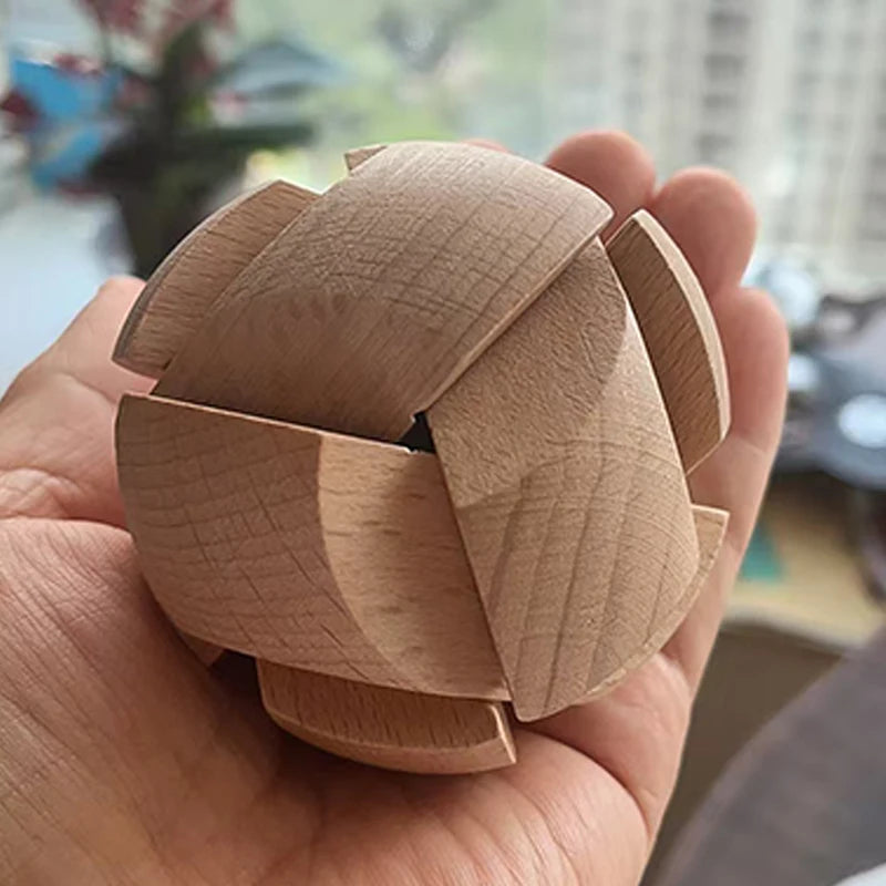 Magic Puzzle Ball Luban Brain Teasers Wooden Soccer Football Unlock Interlocking IQ Logic Challenge Educational Toys Kids Teens