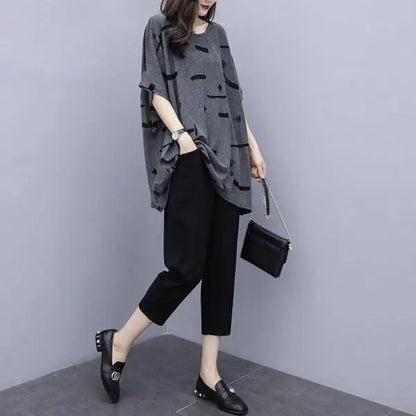 plus Size Summer Outfit Women's Batwing Sleeve Cover Belly Top And Seven Inch Pants Two Piece Set Fashionable plus Size Ensemble