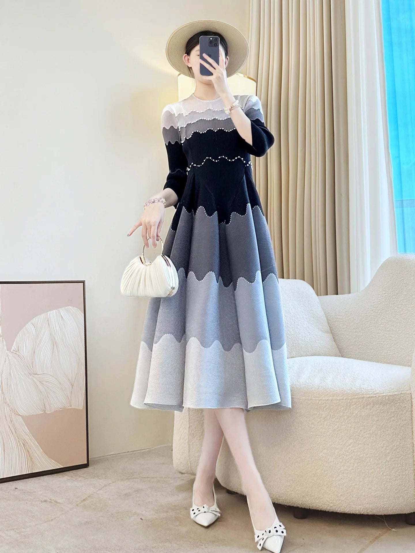 High-end Miyake Style Pleated Dress 2025 Autumn New Slim Flower Bud French Tea Break Skirt Fashionable Gradient Long Skirt Women
