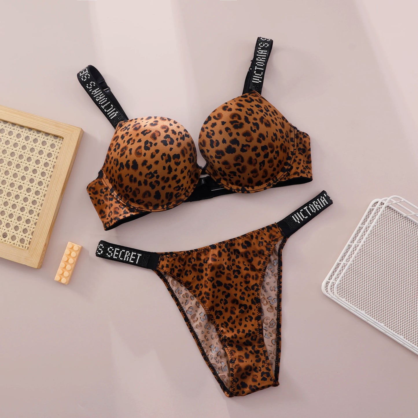 V Lingerie Set Underwear Set Bra Panty Set Women Lace Push Up Bralette Seamless Comfortable Breathable Lingerie Home Wear Set