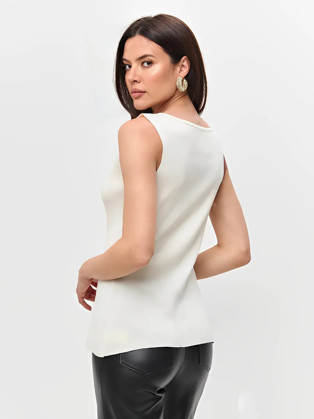 New Women's Tank Top Clothes Women's Fashion Gold Button Embellished Knit Undershirt