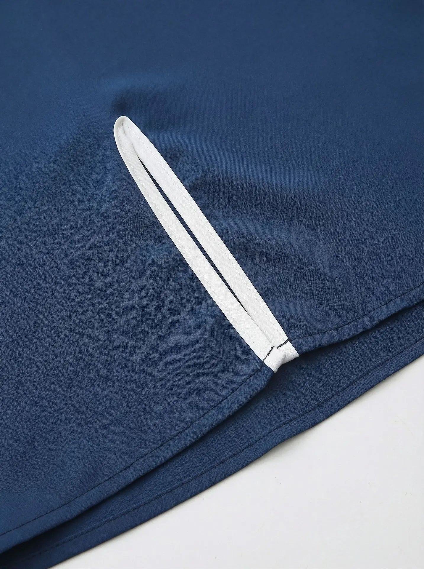 2026 Spring New Men's Loose Luxurious Embroidered Long-sleeve Ethnic Clothing With Three-quarter Sleeves Islam Elegant