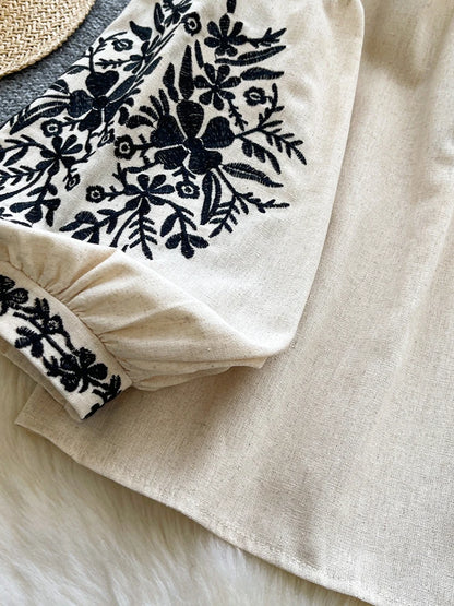 Women Bohemian Blouse Embroidered Lace Up V- Neck Lantern Sleeve Blouse Autumn Embroidery Linen-cotton Blend Female Top D78