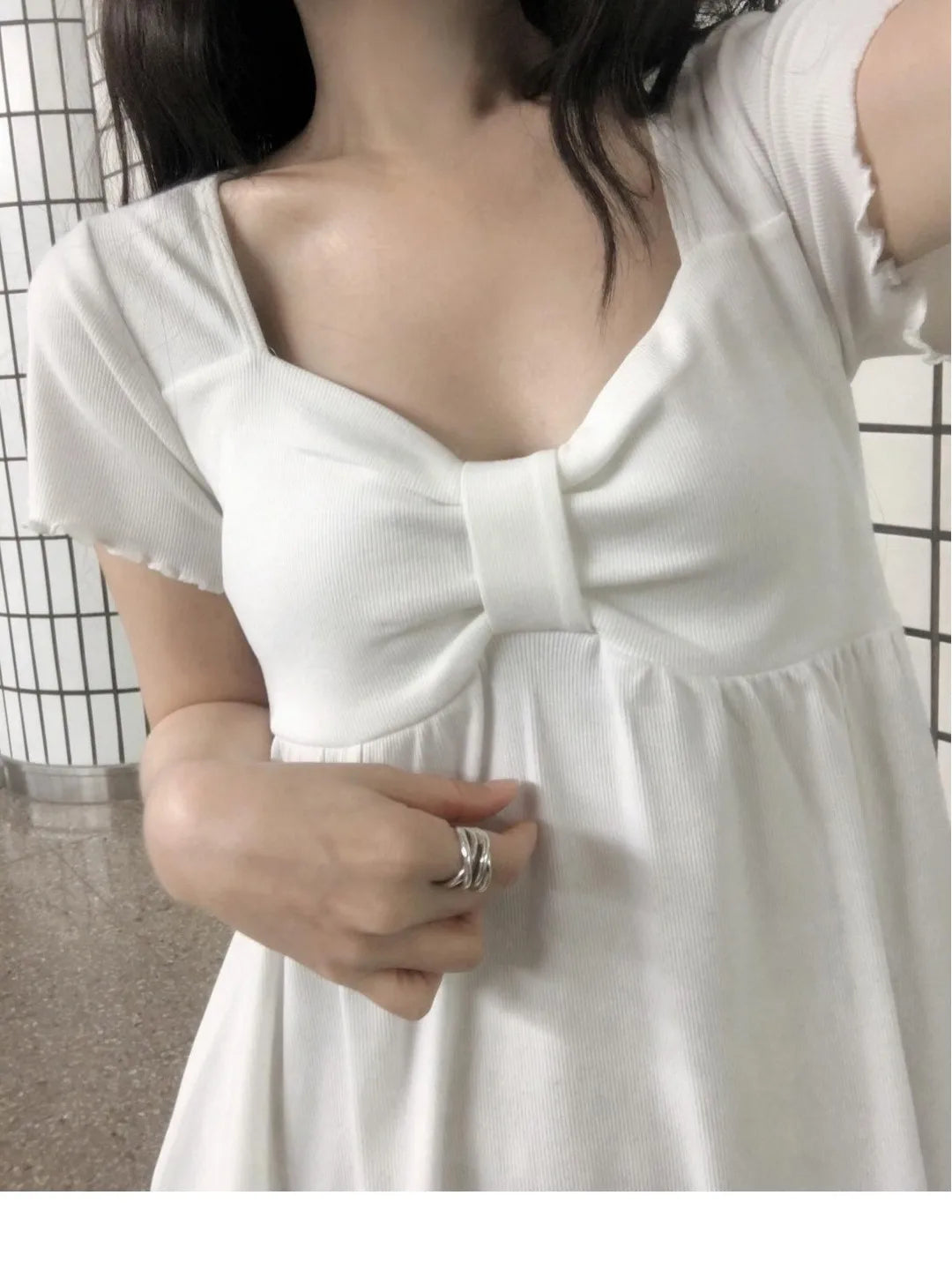 Chic Sweet Style White Bowknot Pleated Short Sleeve T Shirt Women Summer New Unique Top Korean Style Ladies Fashion