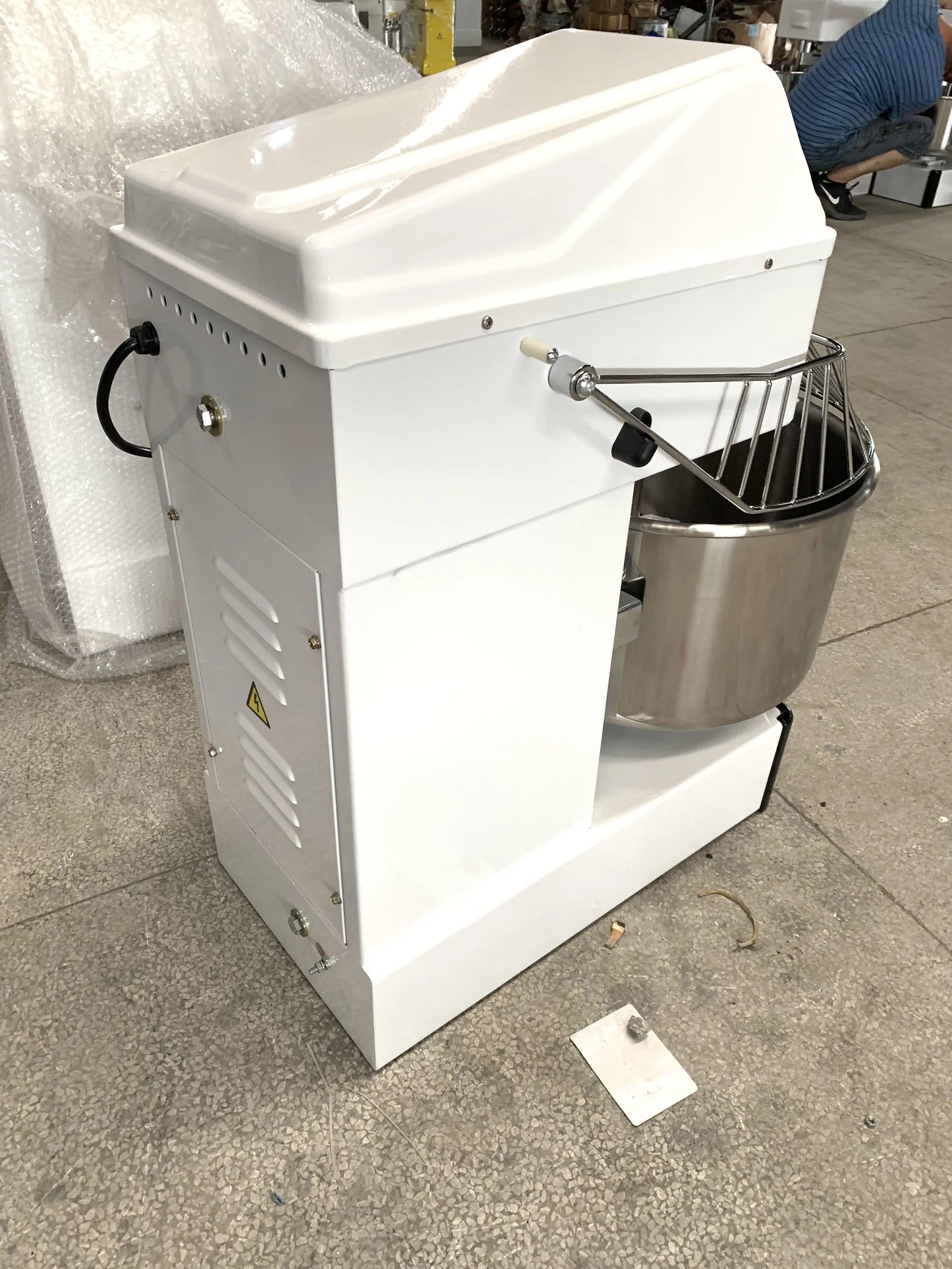Simple Operation Dough Mixing Machine / Commercial Dough Mixer Machine / Dough Kneader Machine Electric Food Mixer for Bakery