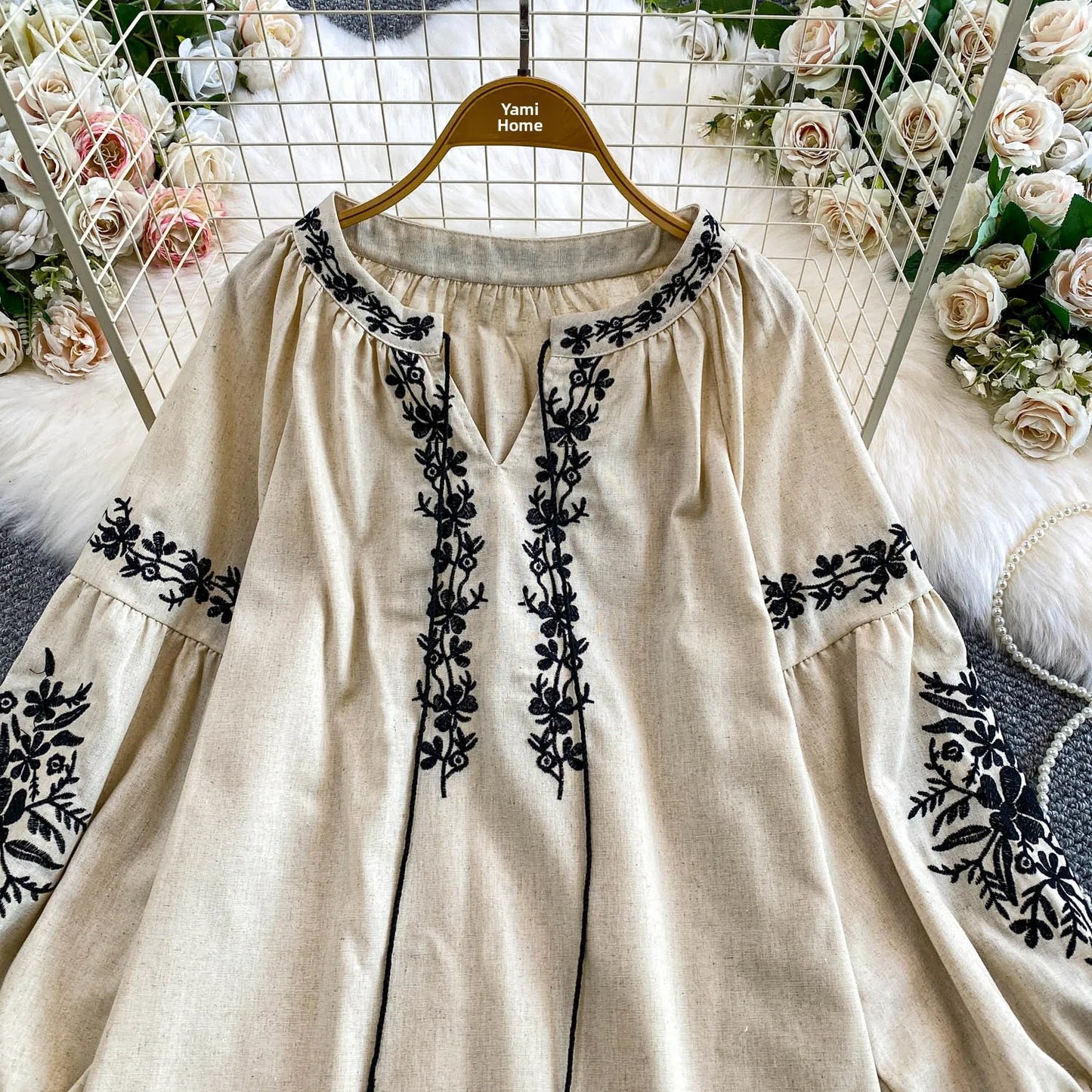 Bohemian Vacation Style Women's Shirt round Neck Lantern Sleeve Embroidery Heavy Work Autumn Design Sense Knot Design Top