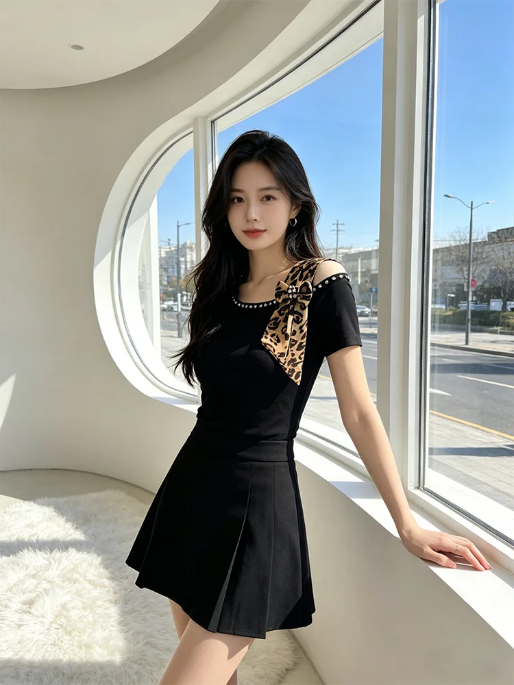 Summer New Off Shoulder Short sleeved T-shirt Korean Fashion Diamond Tops Slim Style Bowknot Women Shirt