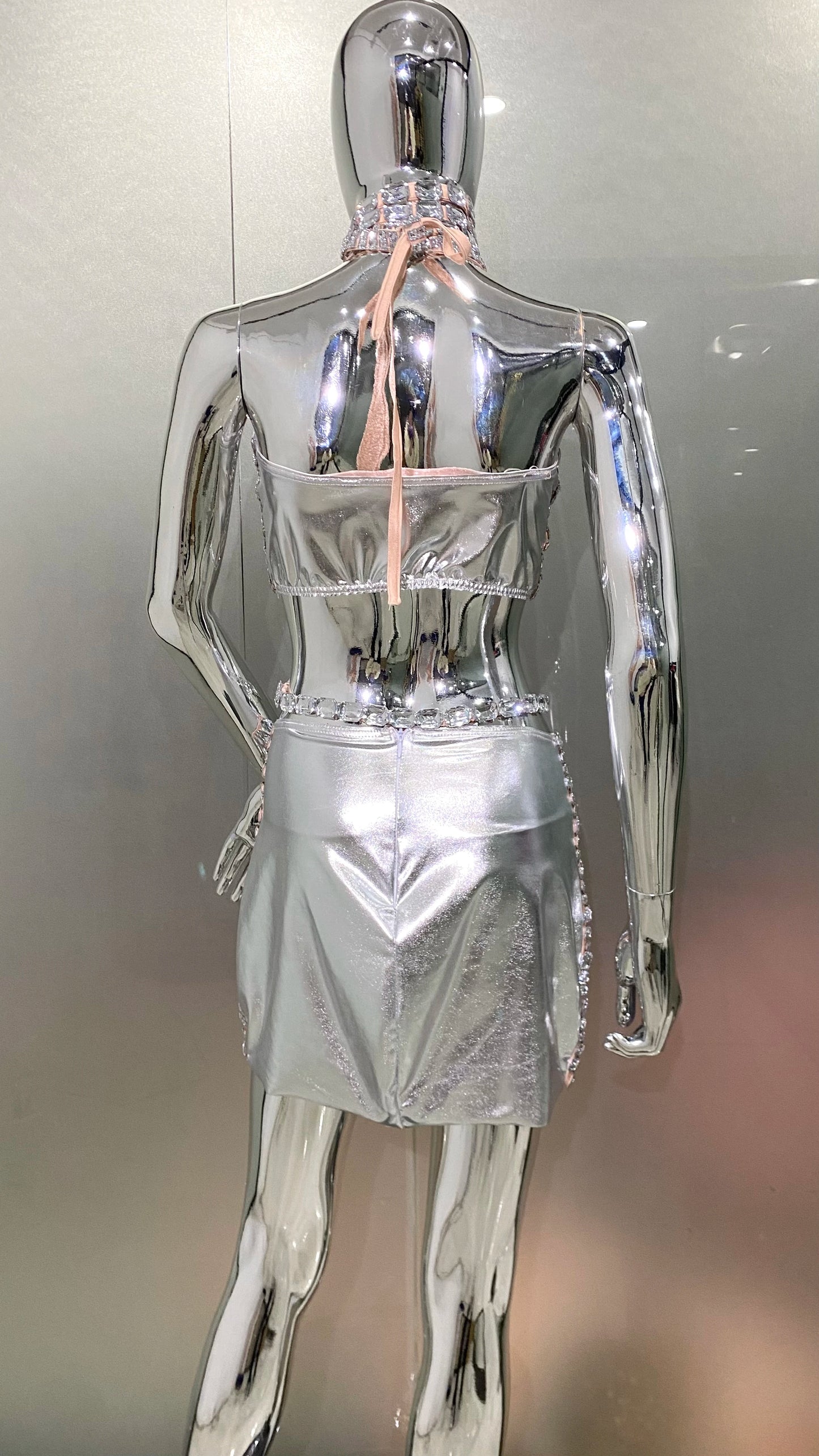 High Quality Stylish Item Super Shining Diamonds Fashionable Neck Chain Short Strapless Top Hot Sexy Woman Fashion Party Outfit