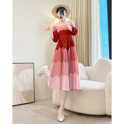 High-end Miyake Style Pleated Dress 2025 Autumn New Slim Flower Bud French Tea Break Skirt Fashionable Gradient Long Skirt Women