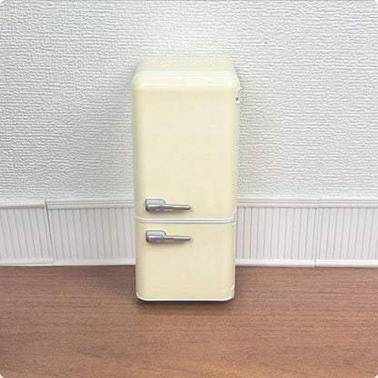 Dollhouse Refrigerator Openable Door Miniature Refrigerator Dollhouse Fridge Freestanding 1:12 Scale Fridge Realistic