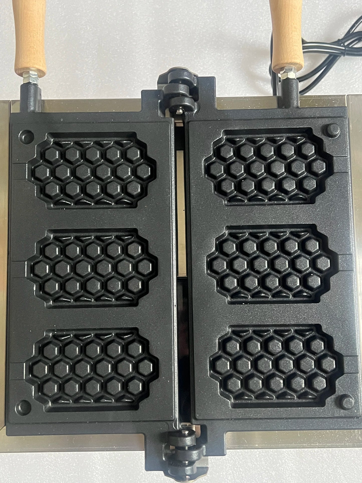 Commercial Honey Comb Waffle Stick Maker honeycomb Waffle Machine Bubble Egg Cake Oven Electric Waffle Making Machine Iron Baker