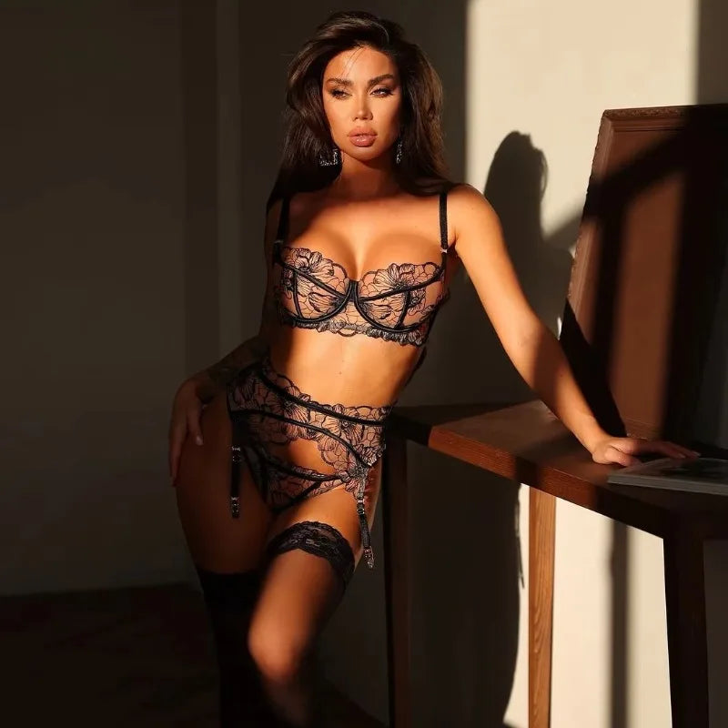 French Women's Lingerie Sets Fantasy Embroidered Bra Belt Thong with Leg Circles Elegant Floral Romantic Cute Miss Underwear New