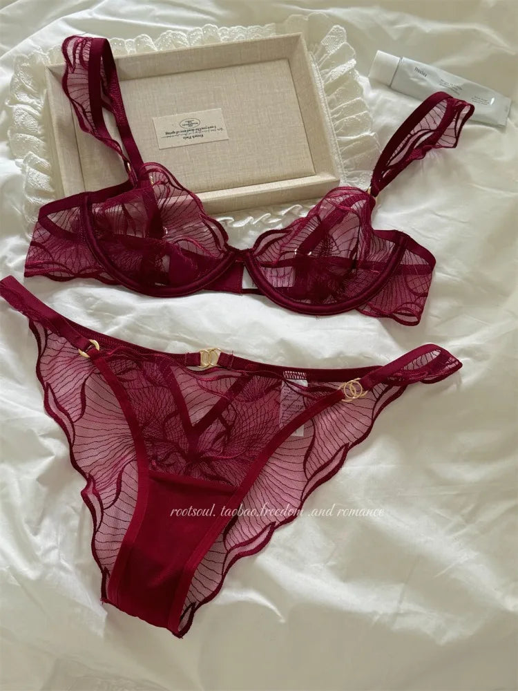 Sexy French Flower Embroidery Lace Bra Set Pure Desire Ultra Thin Push Up Wirefree Comfort Romantic Niche Bralette S-XL MOYISU