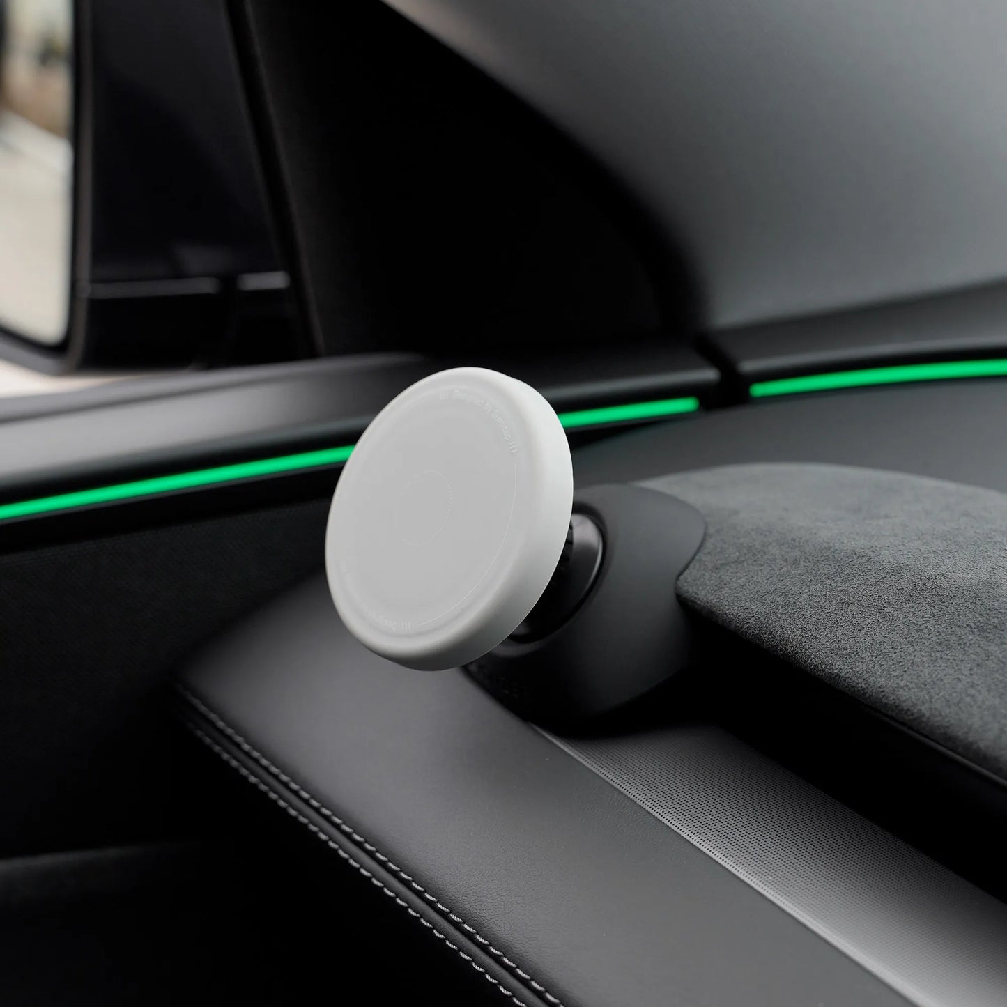For Tesla Model 3 Highland Model Y Juniper Dashboard Phone Holder Magnetic Silicone Mount Grey LHD & RHD Interior Accessories