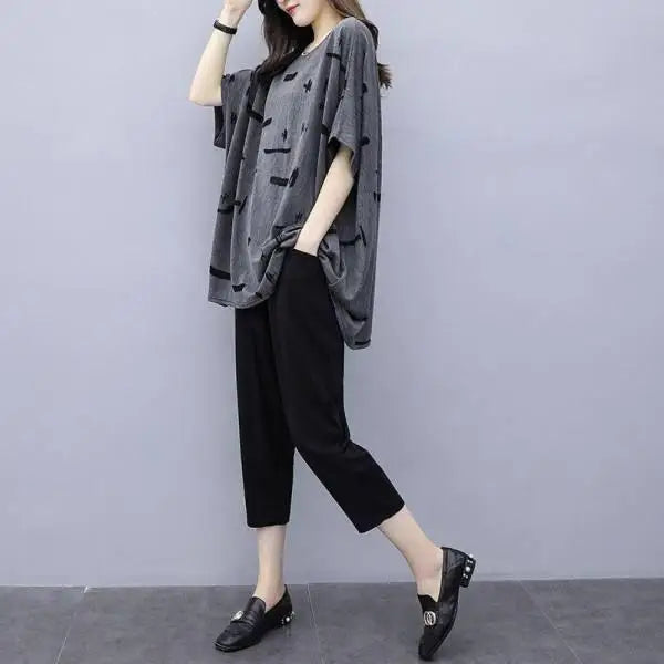 plus Size Summer Outfit Women's Batwing Sleeve Cover Belly Top And Seven Inch Pants Two Piece Set Fashionable plus Size Ensemble