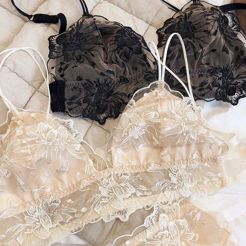2 Pieces Sexy Lace Flowers Embroidery Underwear Set Women Ultra Thin Bra Set Wireless Comfort Brassiere Japan Intimate Lingerie