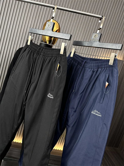 Warm Cotton-filled Outdoor Casual Pants for Men Straight Leg Winter Trousers Fashionable Long Pants Cold-resistant