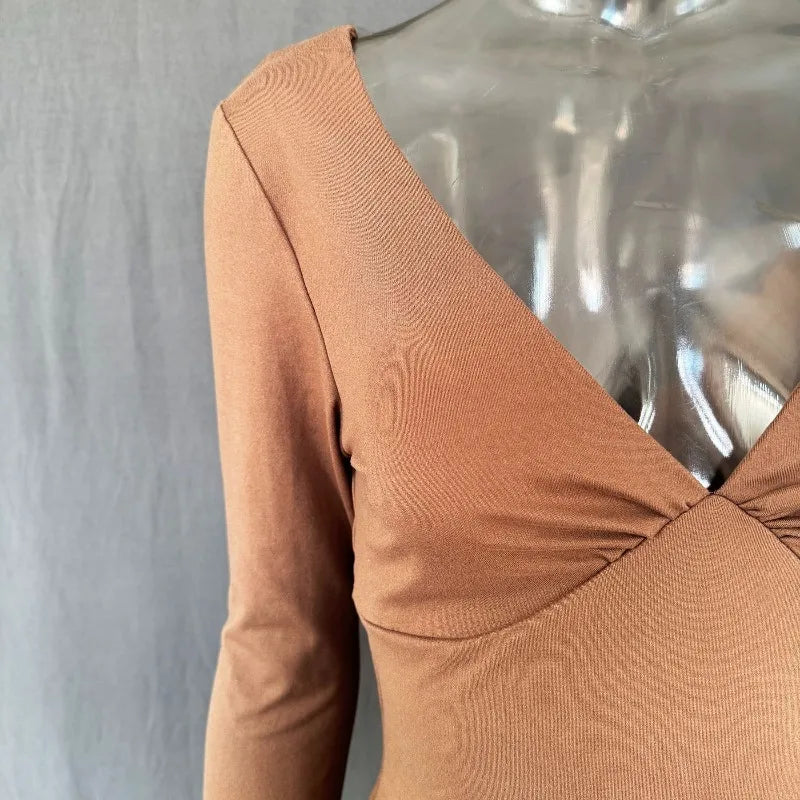 Tossy Summer V-Neck Sexy T-Shirts Top Women Patchwork Casual Solid Slim Commute Y2k Top Pullover Female Backless Tee Top 2026