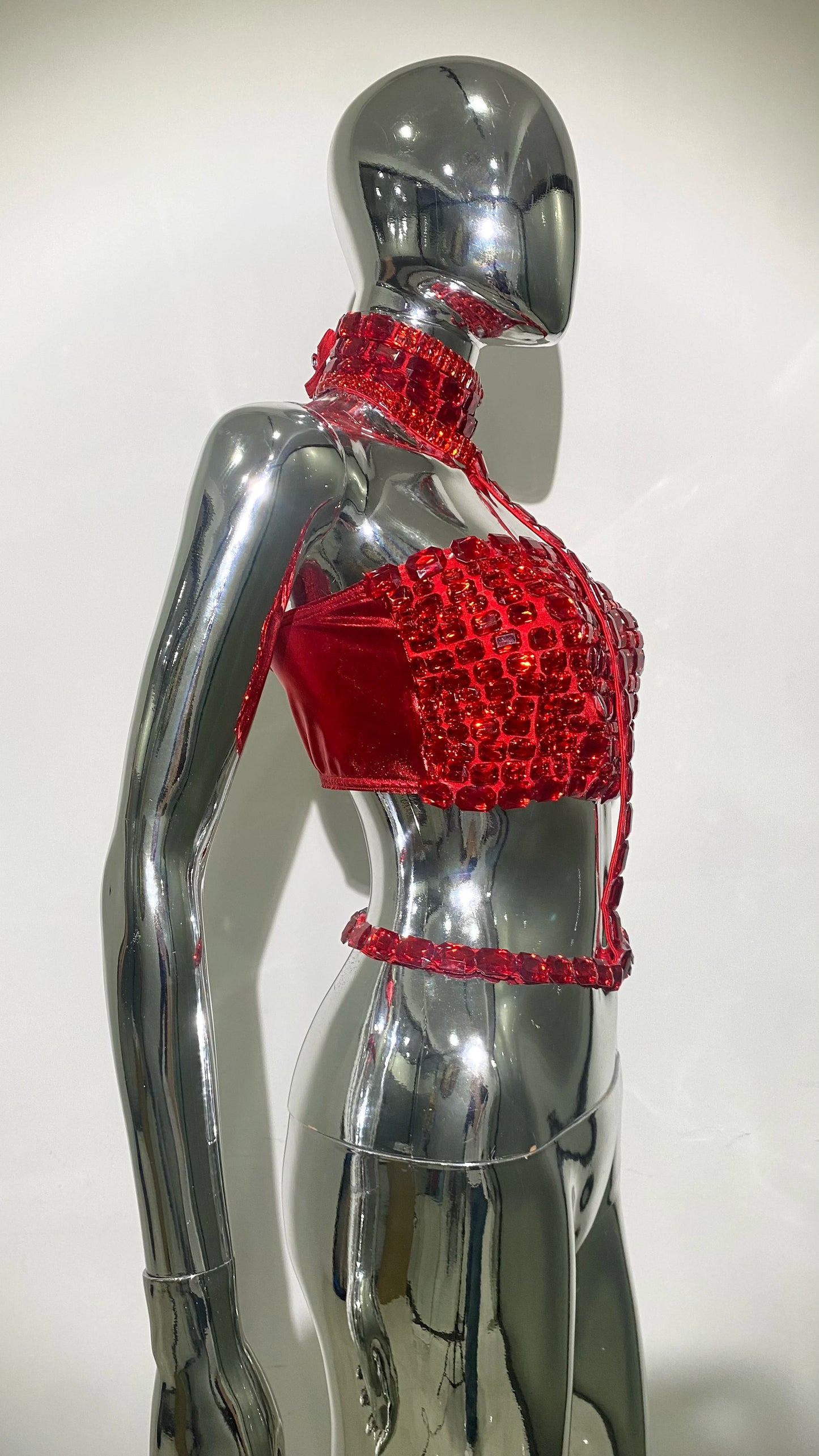 High Quality Stylish Item Super Shining Diamonds Fashionable Neck Chain Short Strapless Top Hot Sexy Woman Fashion Party Outfit