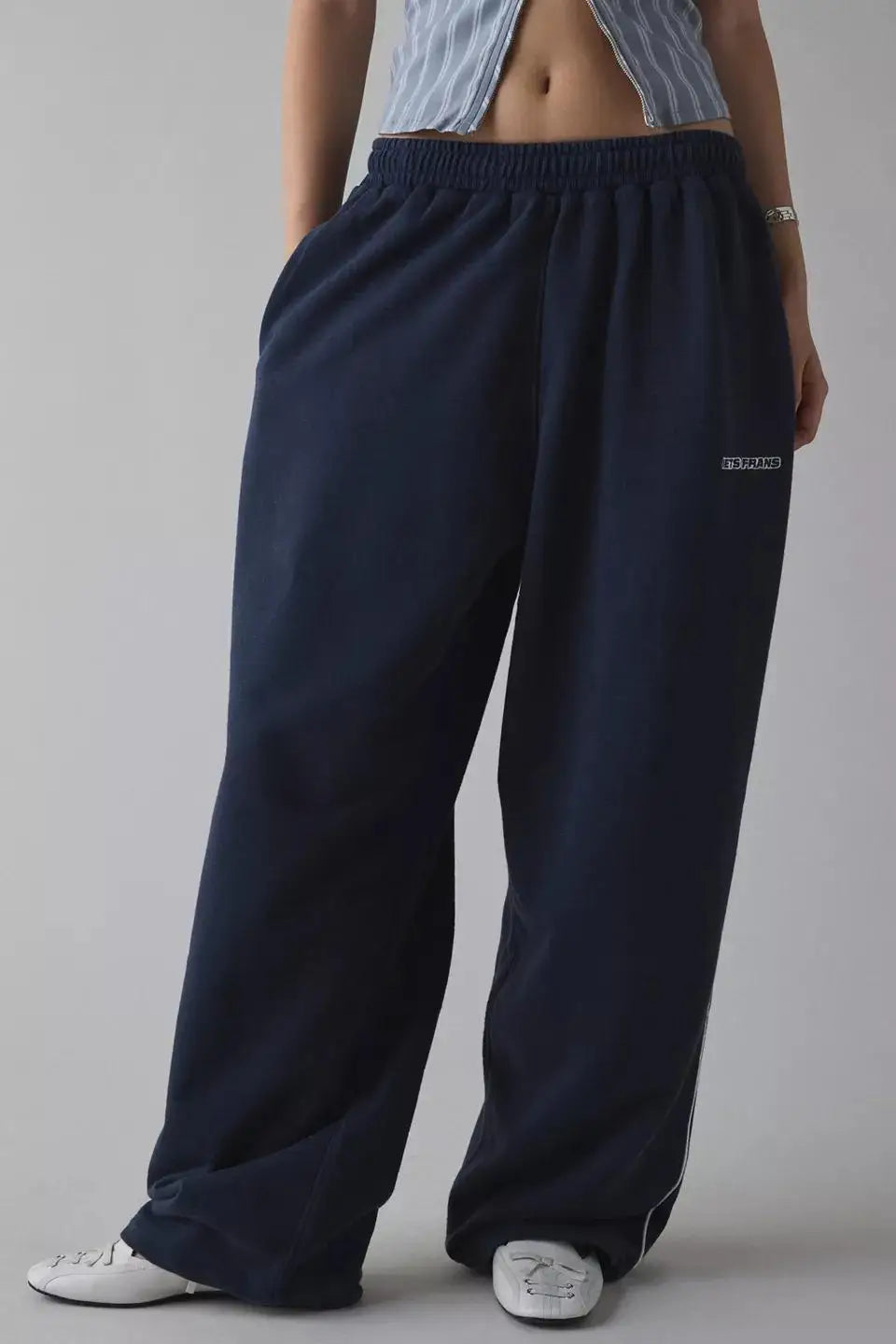 Loose Comfortable Straight Leg Pants Elastic Waist Casual Trousers Mid-Low Waist PVC Fabric Ladies Spring Season Fashion