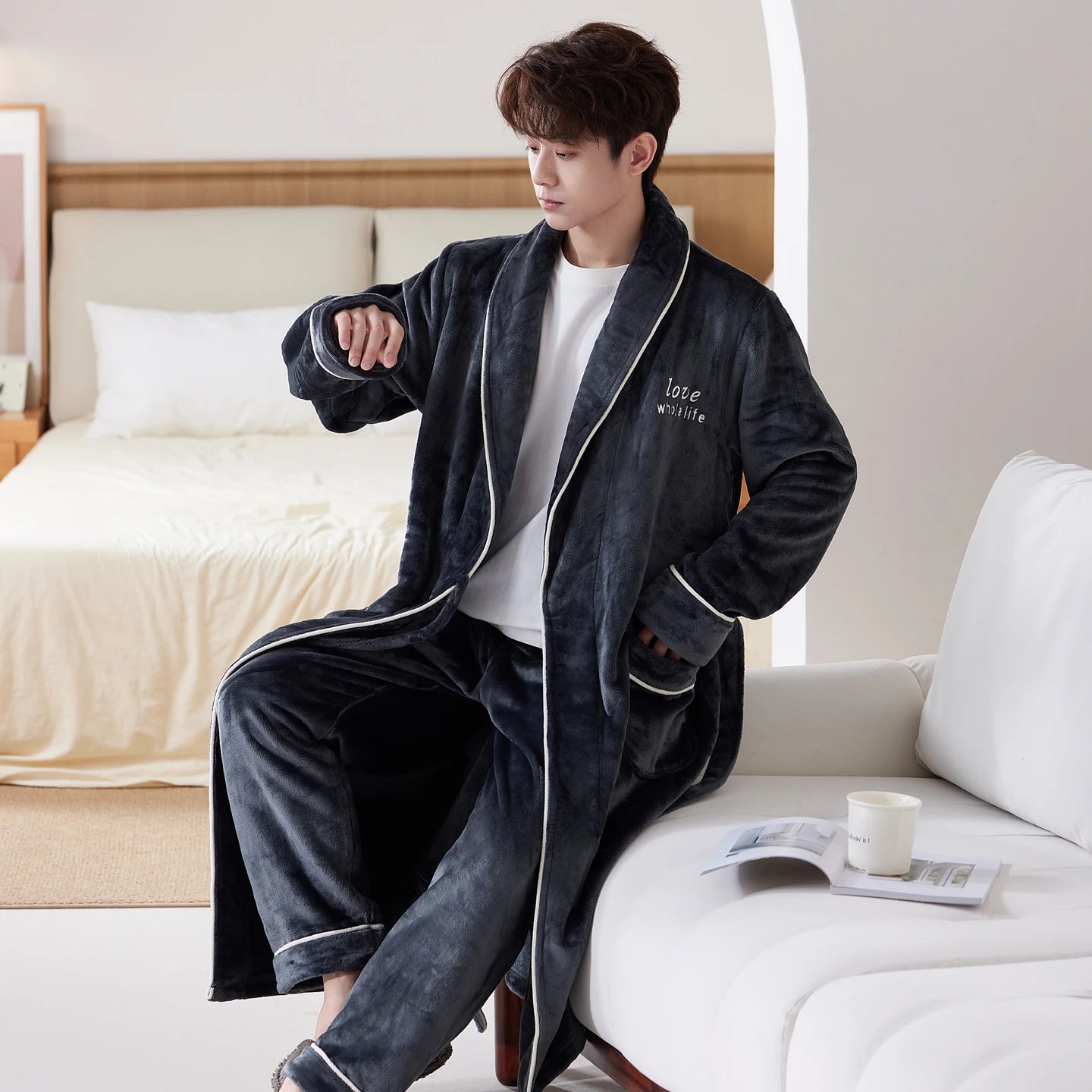Thiened Long Coral Fce Pajamas Women's Spwear Winter Home Clothes Couple Batobes Men's plus Size Flannel Gown