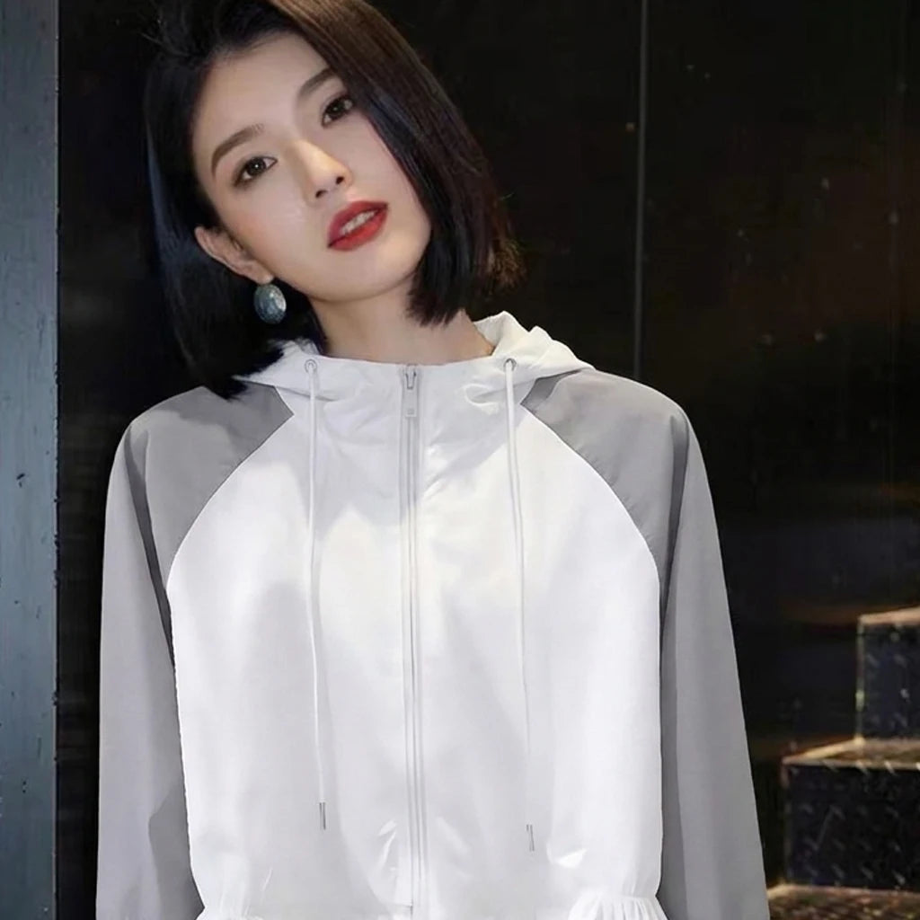 Women's Lightweight Breathable Sun Protection Clothing Short Length Loose Fit  Shirt with Hood And Patchwork Hem Casual O...