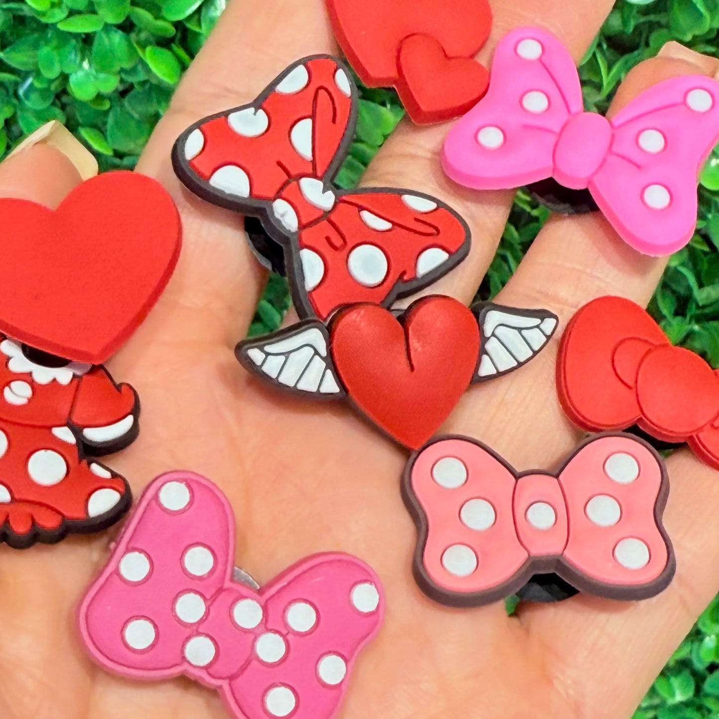 9-100PCS Cartoon Red Dress Bow Heart PVC Sandals Garden Shoe Charms Decorations DIY Bracelets Slipper Accessories Party Gift