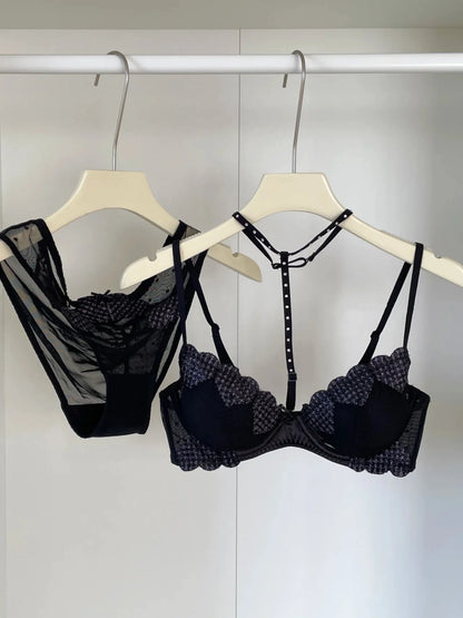 French-style Heart Embroidery Lingerie Set for Petite Women Soft Steel Cups Romantic Bra Set Hot Sale Comfortable  S-XL Hot Sale