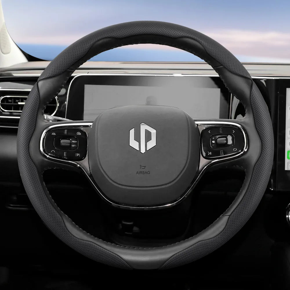 Suitable for Leapmotor Breathable Leather Steering Wheel Cover with Segmented Quick-Release Design, Non-Slip and Durable, for Models T03 C10 B10 B05 B03X C16 C11 C01, Etc., in Black, Bright Red, and Green