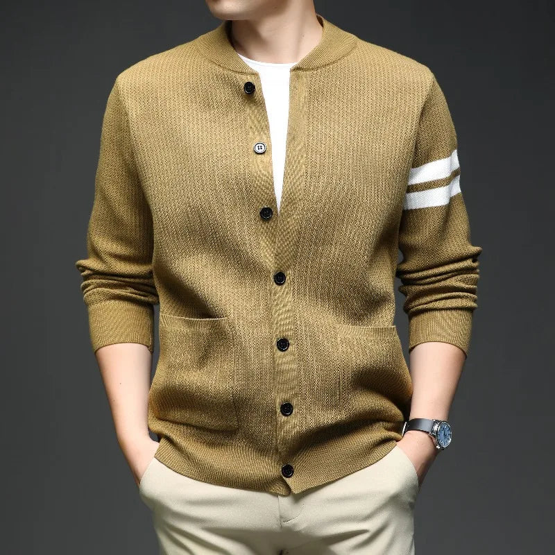 Men's Autumn and Winter 2026 New Casual Cardigan Coat, High-end Sweater Jacket, Color-blocking Advanced Sweater.