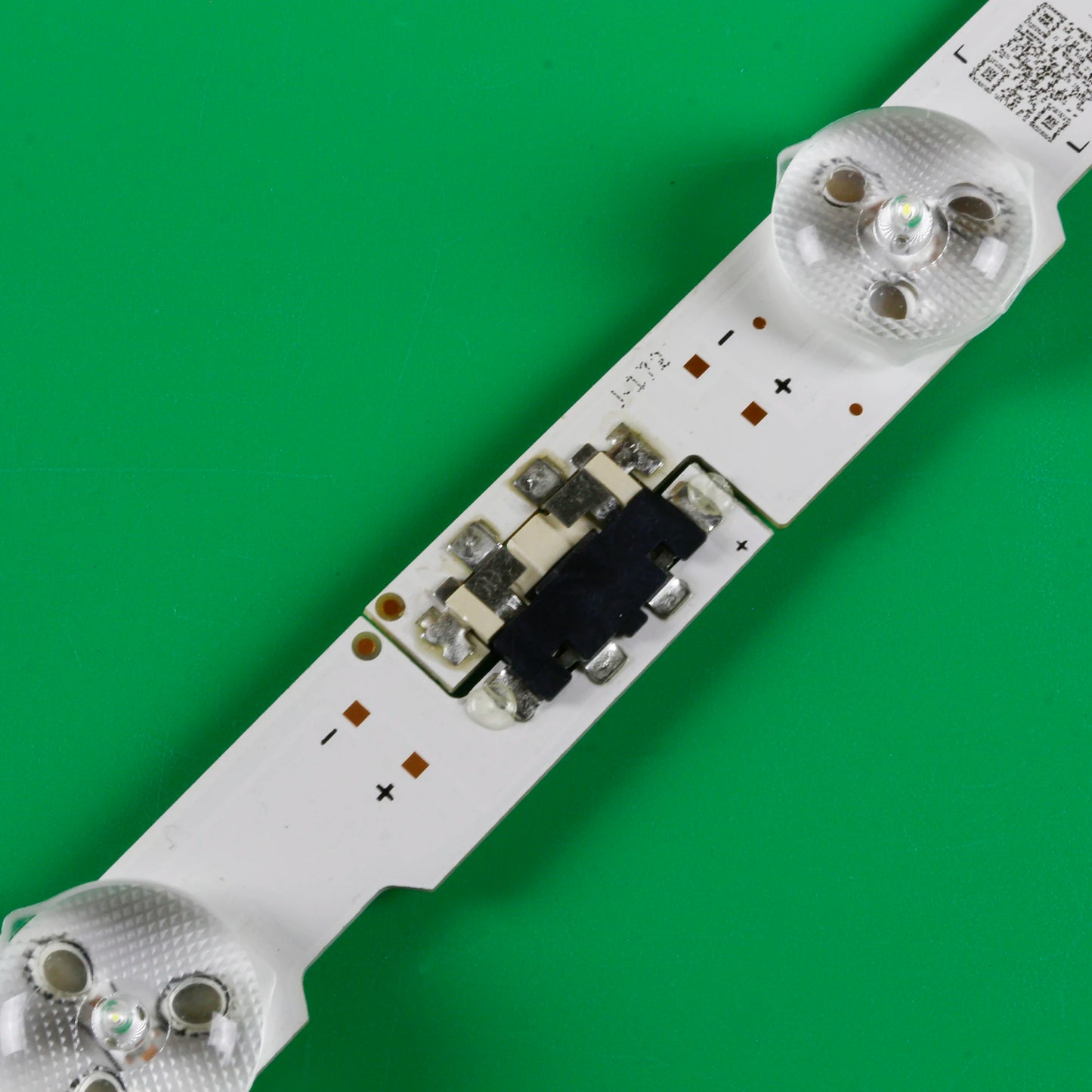 LED strip UN40F5000 UE40F6890 UE40F6750 UE40F6745 UE40F6655 UE40F6640 UE40F6515 UE40F6400AW UN40F5200AF UE40F6320AW UE40F6510SS