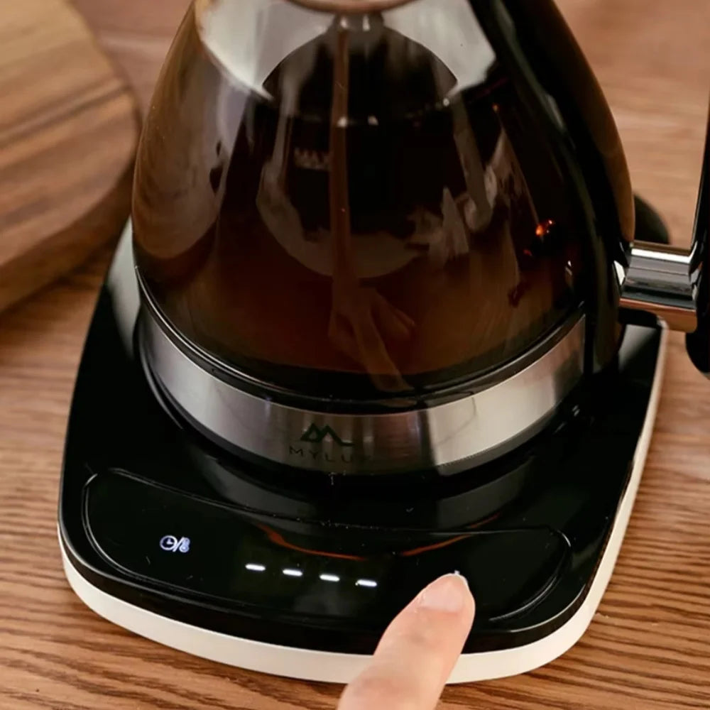 An easy-to-use coffee siphon maker with a heat-resistant glass drip filter and vacuum filter tea & coffee maker set.