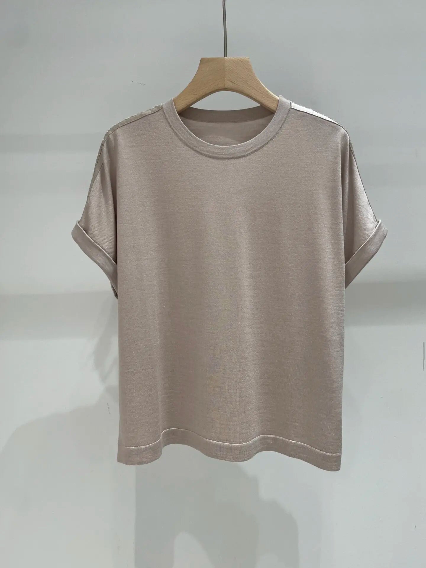 2026 Summer Women's Wool Crew Neck Knit Sweater Short Sleeve Slim Fit Pants Knit Set