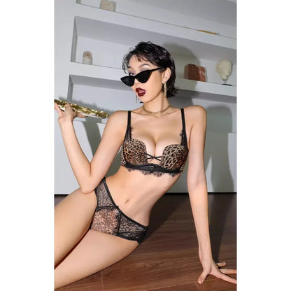 Set Intimo Pizzo Leopardato Chic Stile Francese Reggiseno Push Up Seno Piccolo Antiaccadimento Taglie Comode S-XL Hot Sale Set