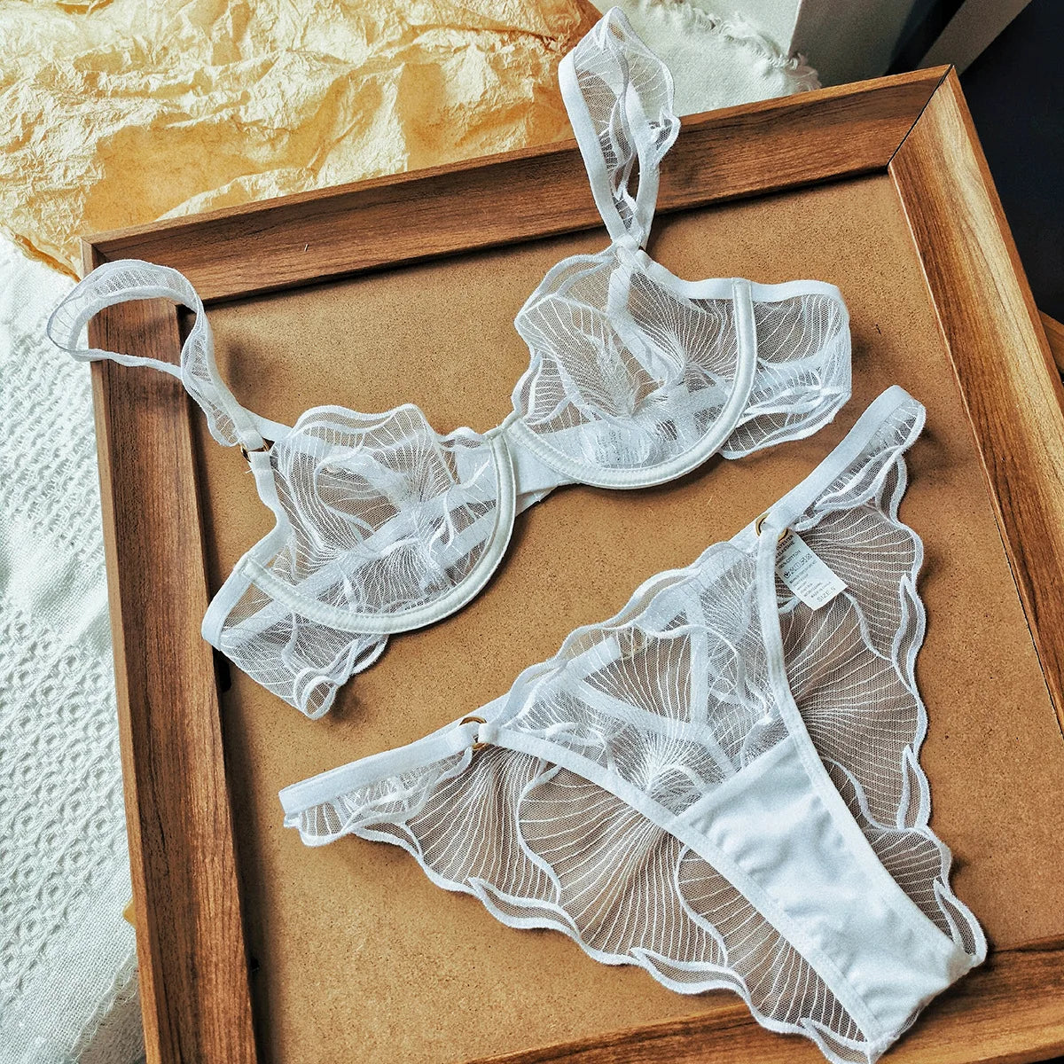 2 Pieces Summer Ultra Thin Breathable Women Underwear Sexy Lace Bra French Mesh Temptation Intimates Lingerie and Briefs Sets