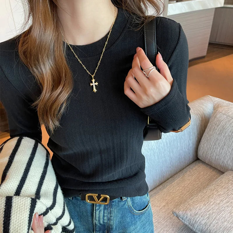 Women’s Soft-Wear Top Ribbed Crew-Neck Base Layer, Long-Sleeved T-Shirt Suitable for Layering or Wearing on Its Own
