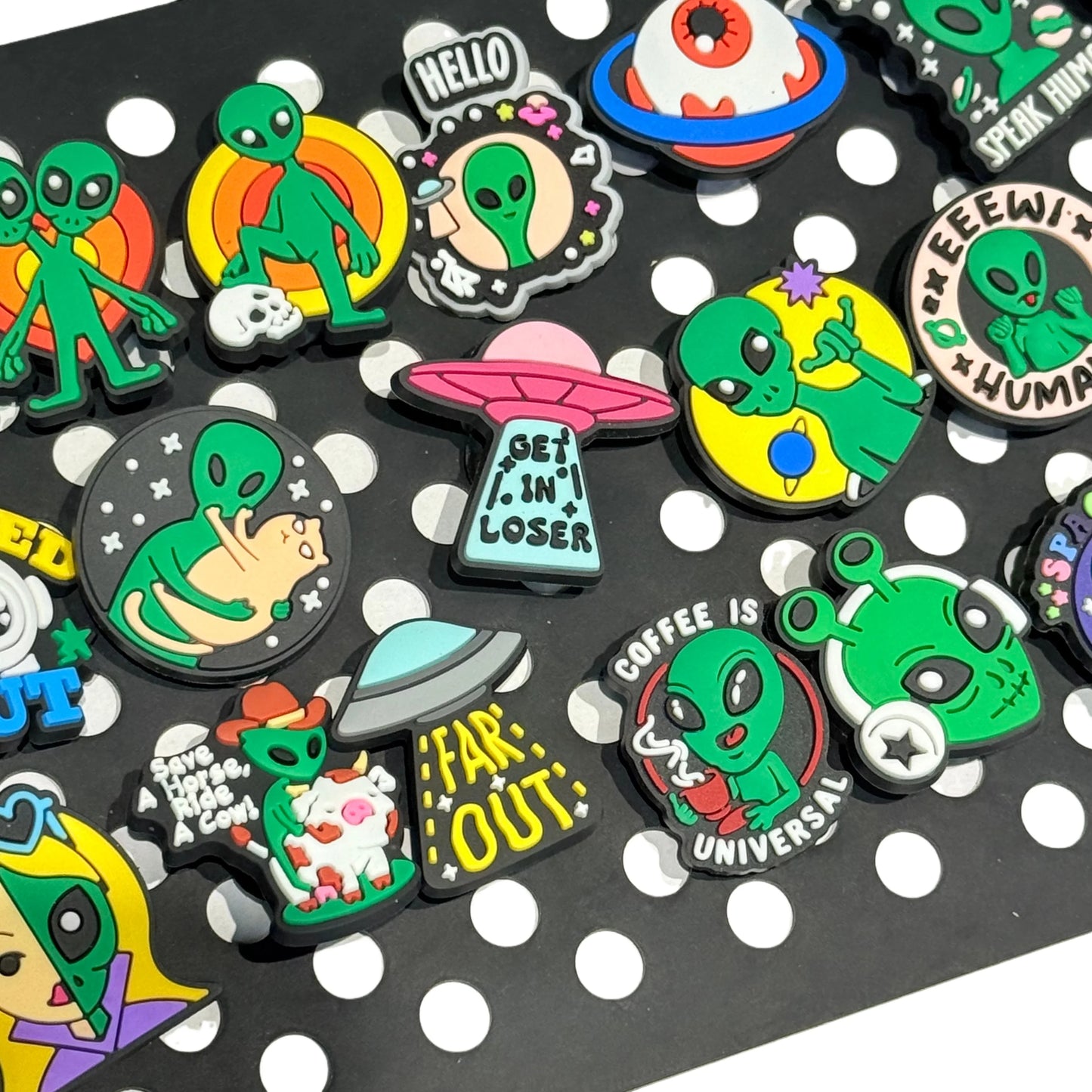 20-100pcs Alien Universe Astronaut Shoe Buckle Accessories PVC DIY Sandal Shoes Charms Clogs Pins Decor Kids Man Party Gift