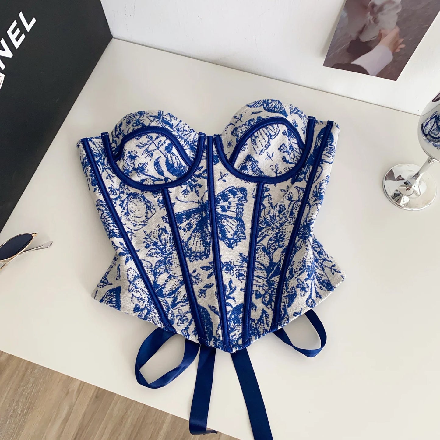 Faionable Retro Court Sle Women's Top Summer Tie Waist Fibone Strapl Vest Svel Embroidered Bustier Outerwear