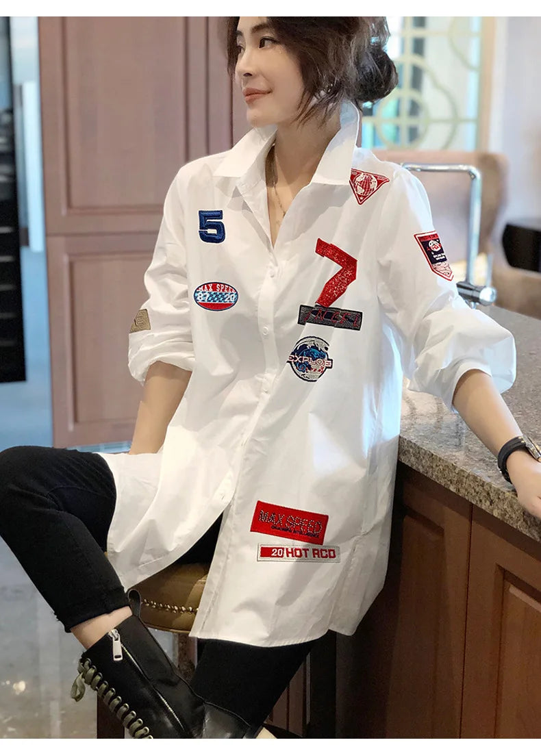 Plus Size Retro Embroidered Printed White Loose Fitting Shirt for Women Long Sleeved Top Spring Wear 2025 New Item