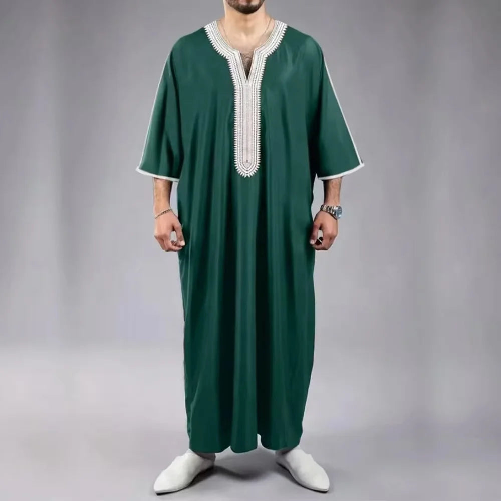 Traditional Middle Eastern Muslim Ethnic Style Men's Robe Eid al Fitr Clothing Round Neck Embroidered Men's Robe