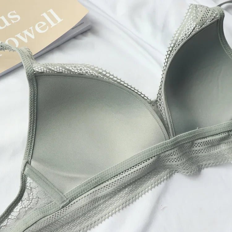 2 Pieces Women Underwear Set Sexy Lace Triangle Thin Cup Push Up Bra Set High Quality Wireless Brassiere Panties Lingerie Sets