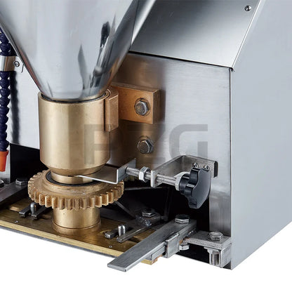 1100W Table Top Automatic Meatball Making Machine Fish Pork Beef Meat Ball Maker Forming Machine With 18mm 22mm 26mm Moulds