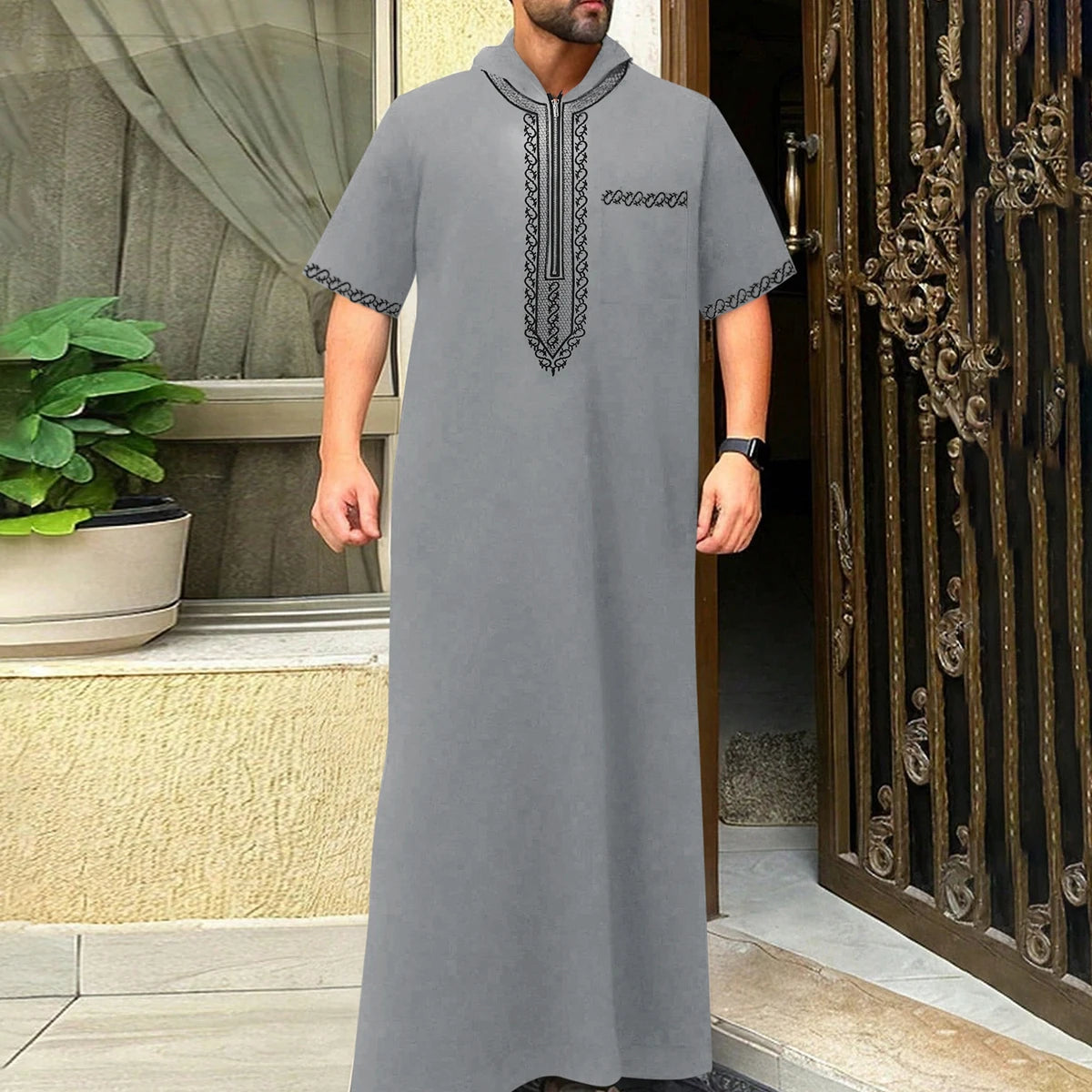 2025Moroccan Men's Thobe Short-Sleeved Embroidered Hood MuslimIslamicLooseJelleba Abaya - New Edition