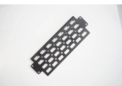 For 87-04 Nissan Safari Y60, storage grille compartment at the bottom of the armrest lid. For Nissan Patrol Y60 accessories.