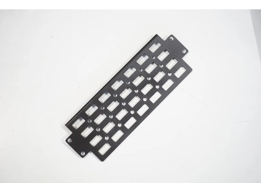For 87-04 Nissan Safari Y60, storage grille compartment at the bottom of the armrest lid. For Nissan Patrol Y60 accessories.